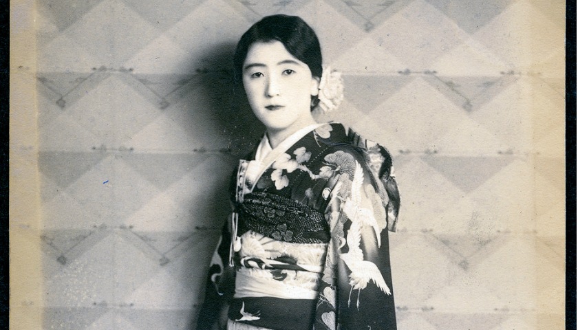 20 RETRATOS VINTAGE DE MUJERES JAPONESAS CON KIMONO EN LOS AÑOS 30